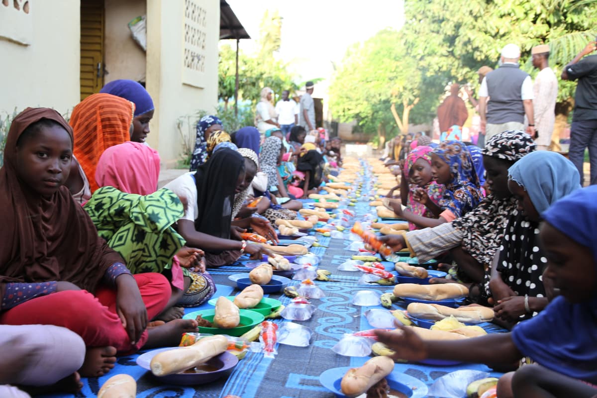 Muntada Aid community work